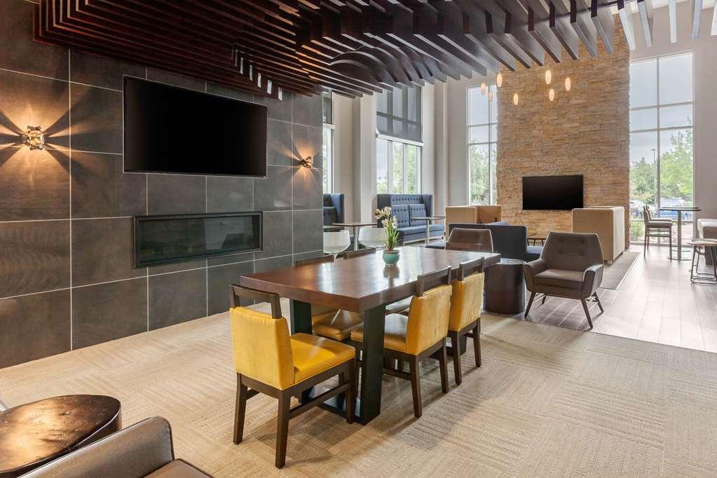 Hotel Cambria Denver International Airport